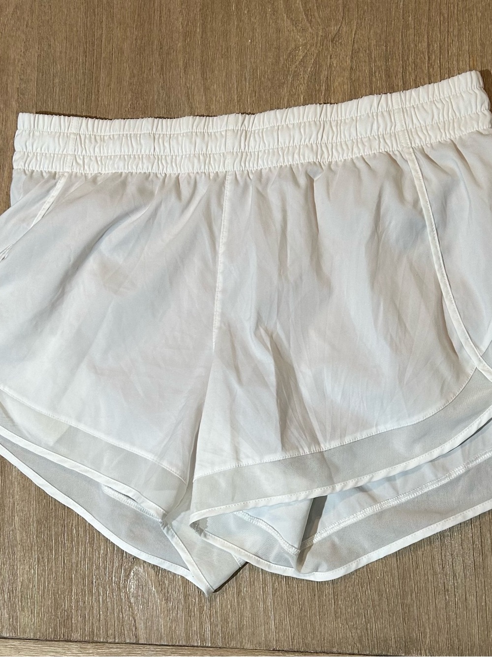 Athleta White Mesh Racer Run Shorts 4" Inseam - Size Medium